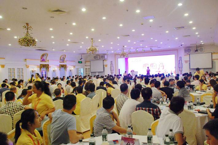 團(tuán)圓月，百度情——2014年百度推廣中秋答謝會活動報道